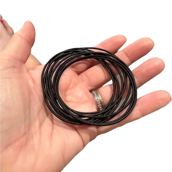 Set of Black Stretchy Spring Bracelets - Picture 3 of 3